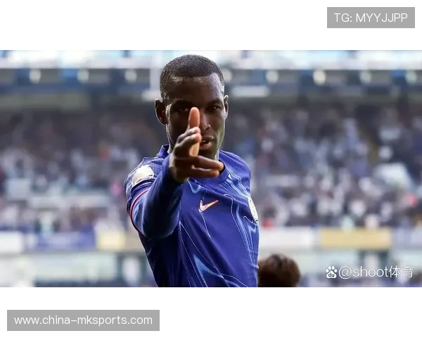 切尔西杰克逊倾向离队探索新下家,俱乐部未排除留队可能 切尔西杰克逊倾向离队探索新下家,俱乐部未排除留队可能